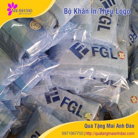 bo-khan-theu-logo-fgl-qua-tang-mai-anh-dao-4